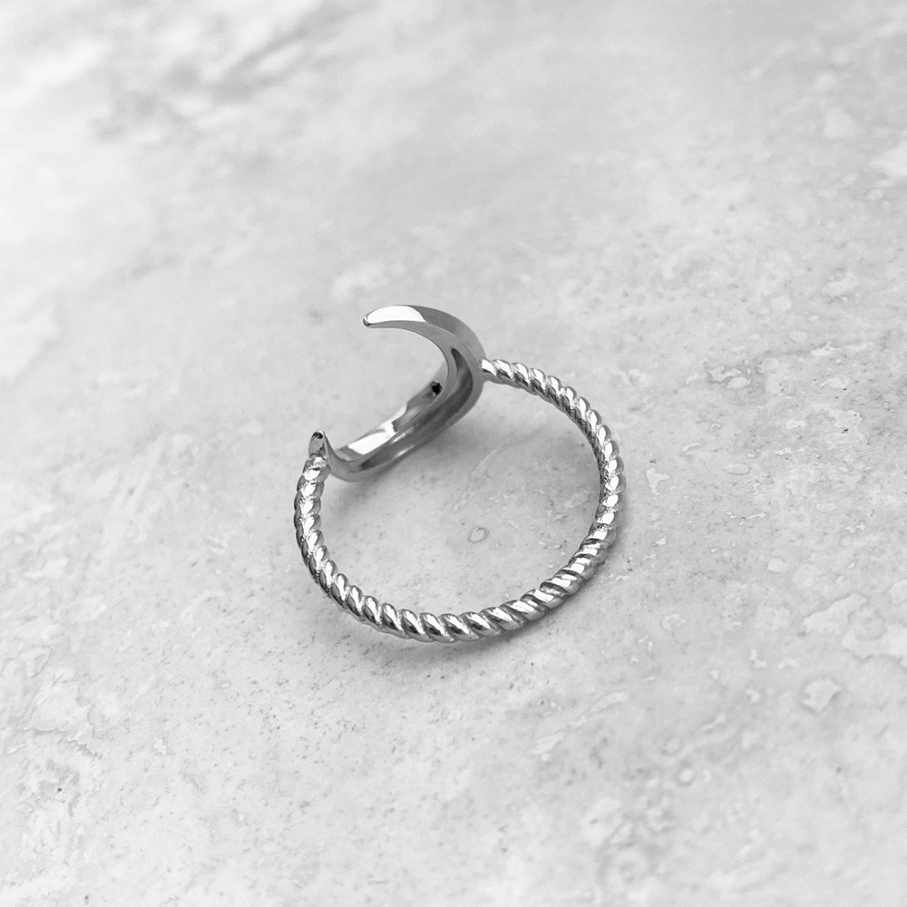 🌙TOP SELLER🌙 Sterling Silver Crescent Moon Ring - Picture 12 of 15